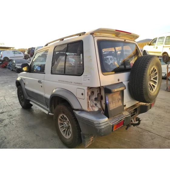 MITSUBISHI MONTERO (V20/V40) '1994 2.5 TURBODIESEL BLANCO