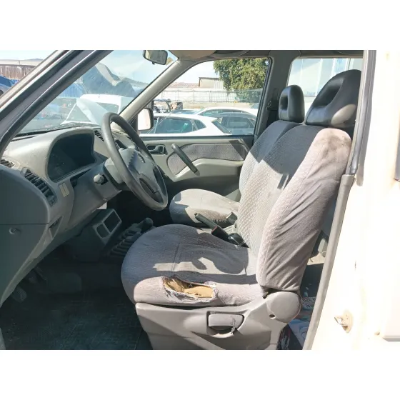 Nissan TERRANO II (R20) 1993