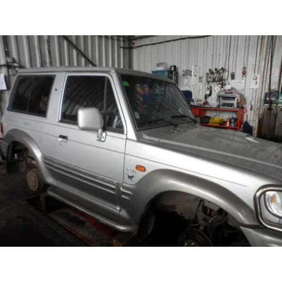 MITSUBISHI GALLOPER (HYUNDAI) '1998 2.5 TURBODIESEL GRIS
