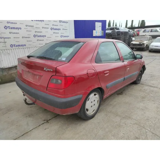 CITROEN XSARA BERLINA '1998 1.6 GRANATE