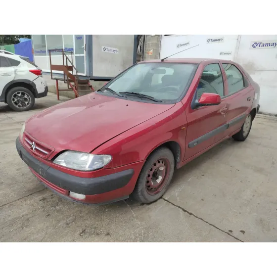 CITROEN XSARA BERLINA '1998 1.6 GRANATE
