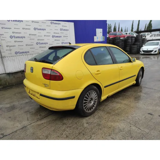 SEAT LEON (1M1) '2000 * AMARILLO