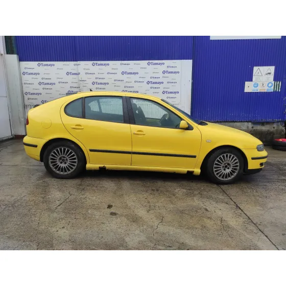 SEAT LEON (1M1) '2000 * AMARILLO