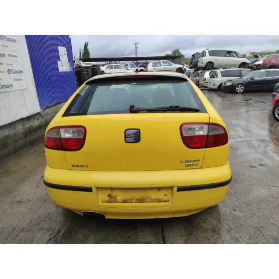 SEAT LEON (1M1) '2000 * AMARILLO