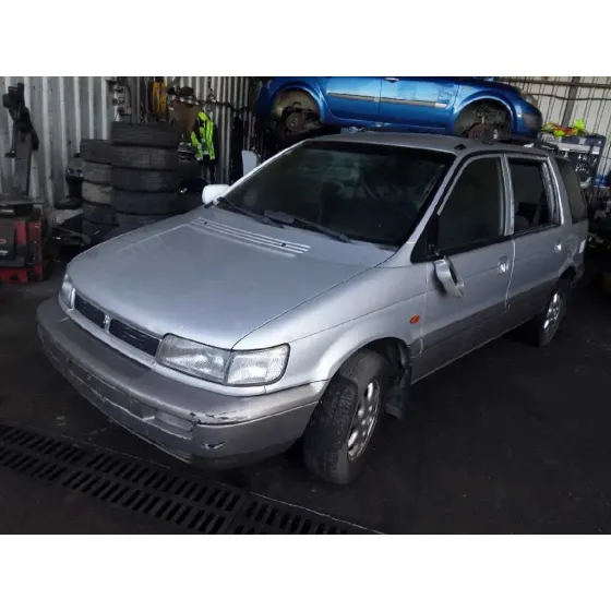 HYUNDAI SANTAMO '1999 2.0 PLATA