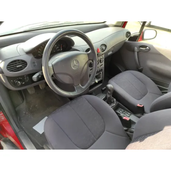 MERCEDES CLASE A (W168) '1999 1.4 CAT ROJO