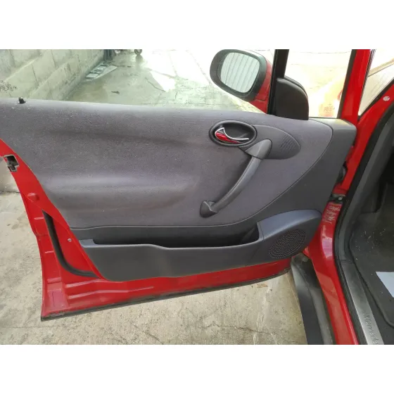 MERCEDES CLASE A (W168) '1999 1.4 CAT ROJO