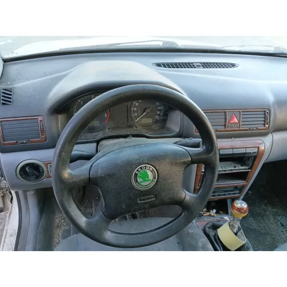 Skoda OCTAVIA I (1U2) 1997
