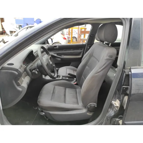 AUDI A4 BERLINA (B5) '1999 1.8 20V AZUL