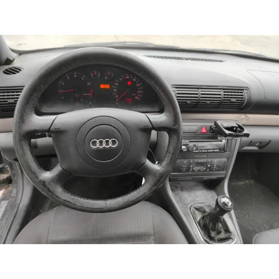 AUDI A4 BERLINA (B5) '1999 1.8 20V AZUL