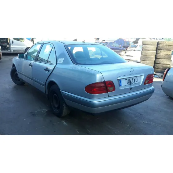 MERCEDES 200 E '1999 200 E GRIS