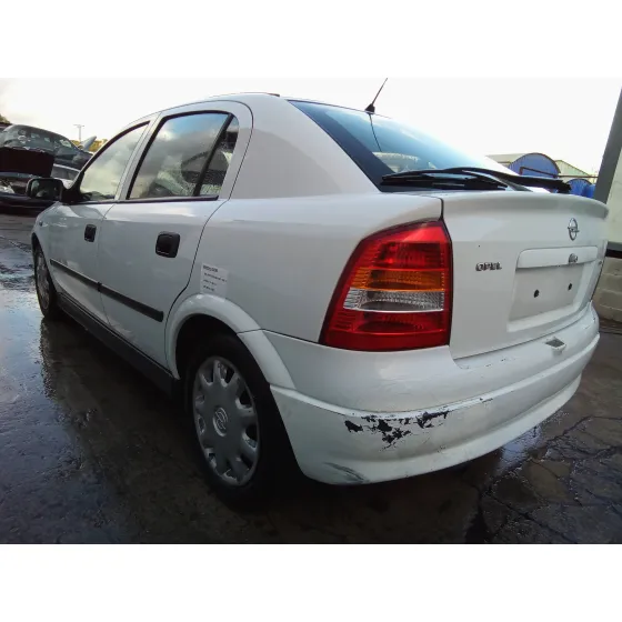 OPEL ASTRA G BERLINA '1999 1.6 16V BLANCO