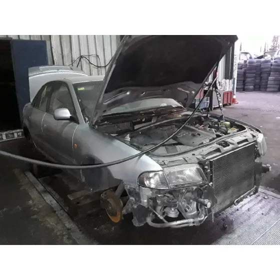 AUDI A4 BERLINA (B5) '1998 1.8 20V PLATA
