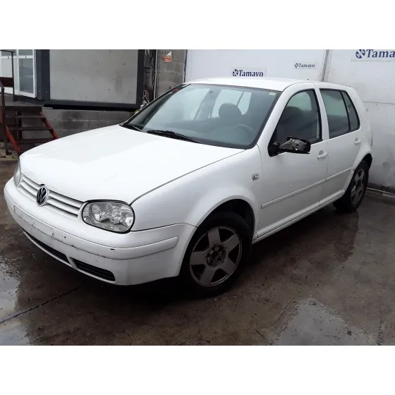 VOLKSWAGEN GOLF IV BERLINA (1J1) '1999 1.9 TDI BLANCO