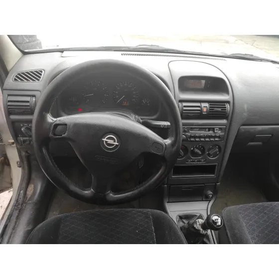 OPEL ASTRA G BERLINA '1999 1.6 16V PLATA