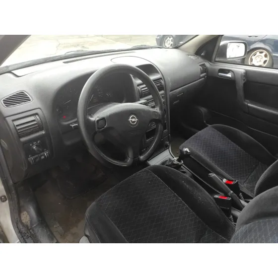 OPEL ASTRA G BERLINA '1999 1.6 16V PLATA