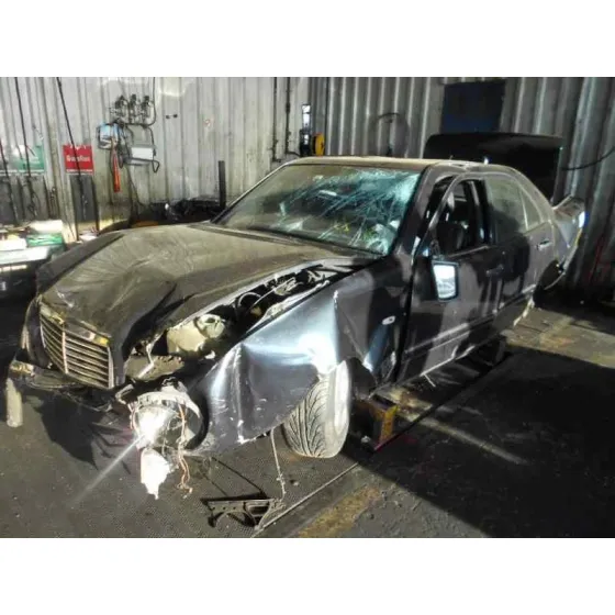 MERCEDES CLASE E (W210) BERLINA DIESEL '1997 300 TURBODIESEL (210.025) GRIS
