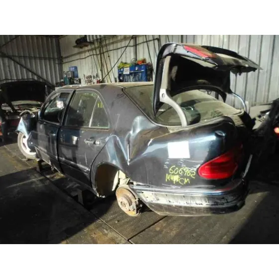 MERCEDES CLASE E (W210) BERLINA DIESEL '1997 300 TURBODIESEL (210.025) GRIS