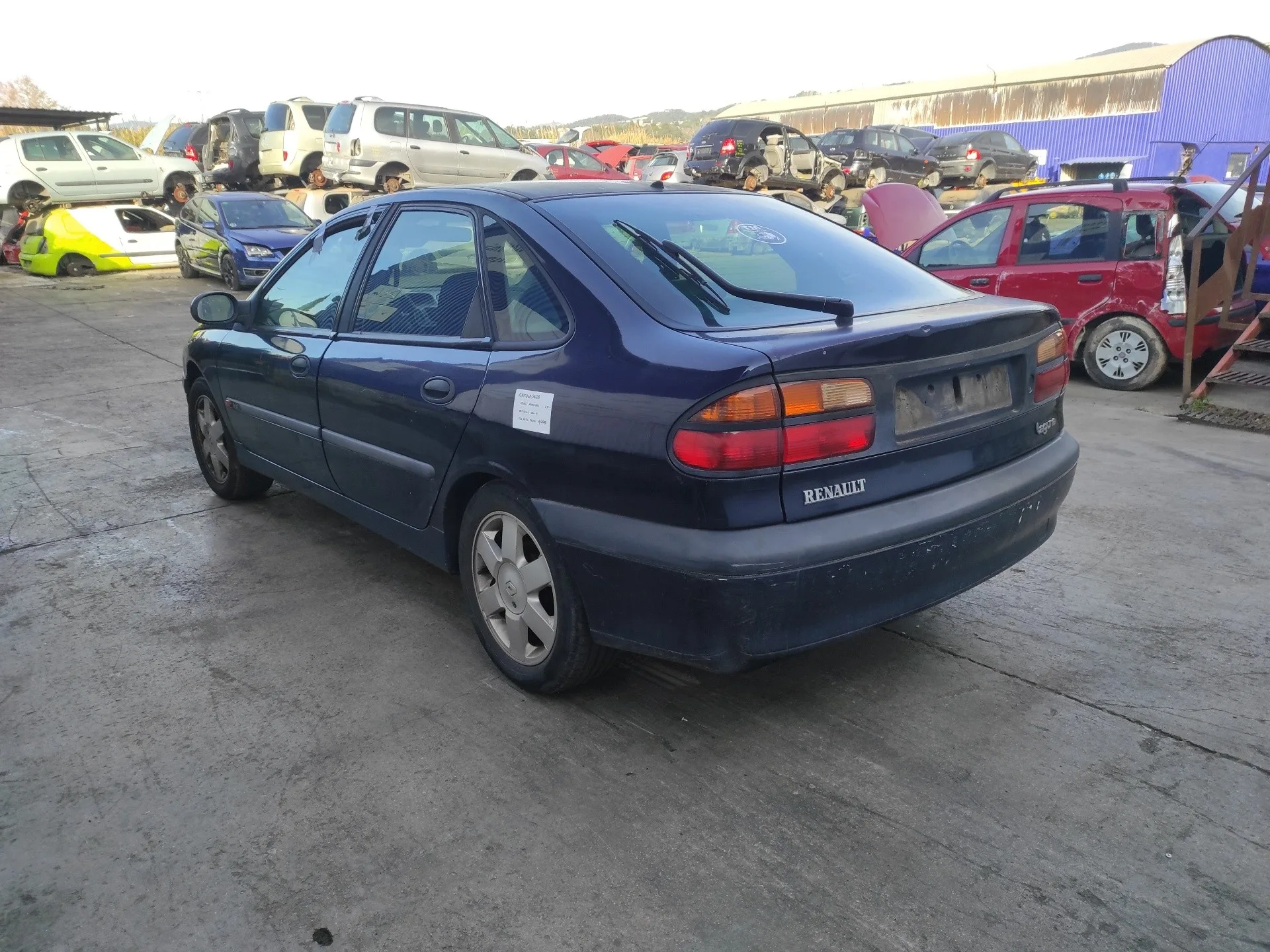 RENAULT LAGUNA (B56) '1999 * NEGRO