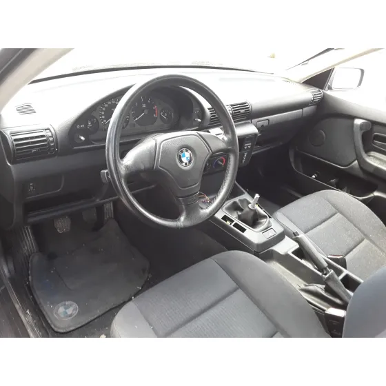 BMW SERIE 3 COMPACTO (E36) '1996 * VERDE OSCURO