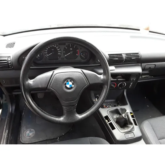 BMW SERIE 3 COMPACTO (E36) '1996 * VERDE OSCURO
