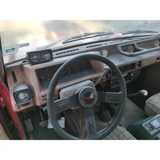 NISSAN PATROL (K/W160) '1984 2.8 ROJO