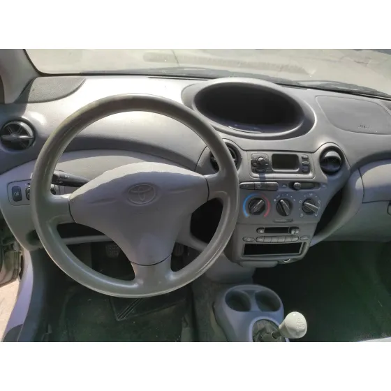 TOYOTA YARIS (NCP1/NLP1/SCP1) '1999 1.0 CAT PLATA