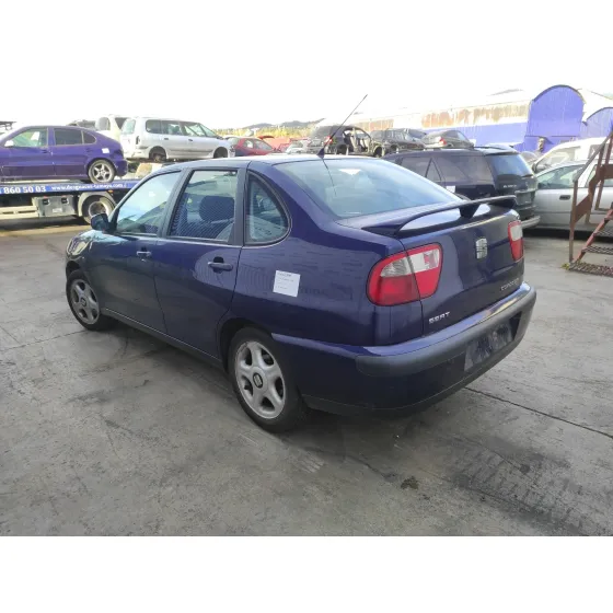 SEAT CORDOBA BERLINA (6K2) '1999 * AZUL MARINO
