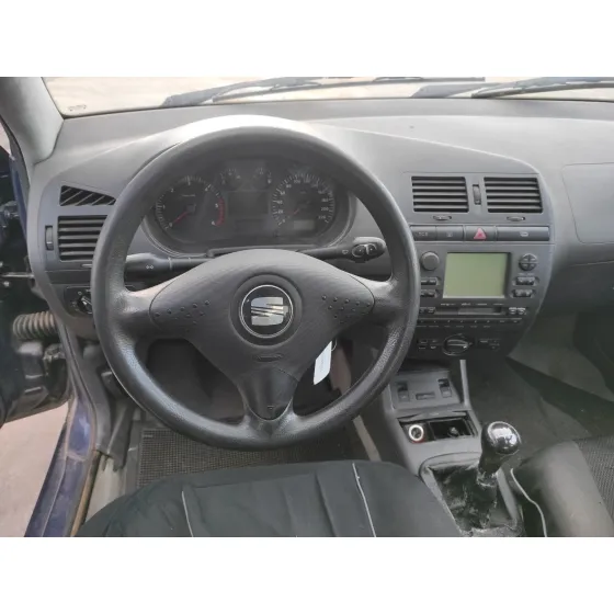 SEAT CORDOBA BERLINA (6K2) '1999 * AZUL MARINO