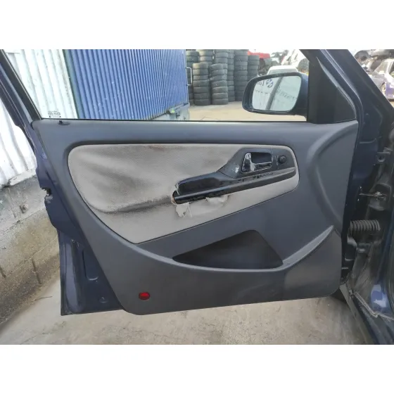 SEAT CORDOBA BERLINA (6K2) '1999 * AZUL MARINO