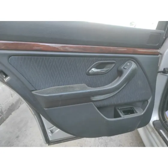 BMW SERIE 5 TOURING (E39) '1999 3.0 24V TURBODIESEL CAT PLATA