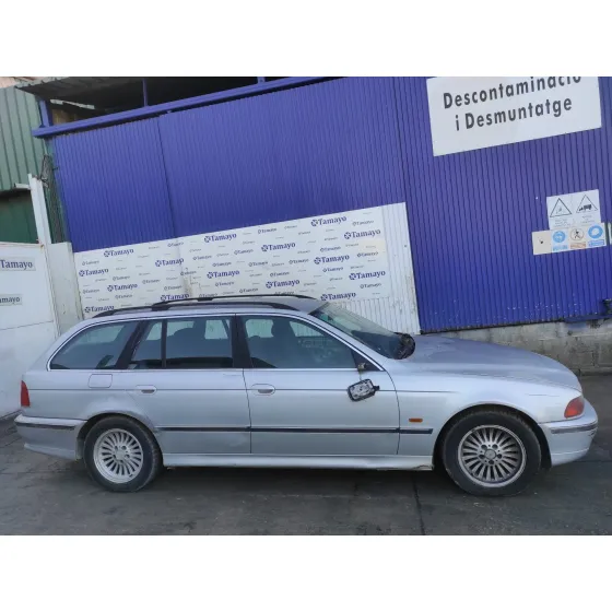 BMW SERIE 5 TOURING (E39) '1999 3.0 24V TURBODIESEL CAT PLATA