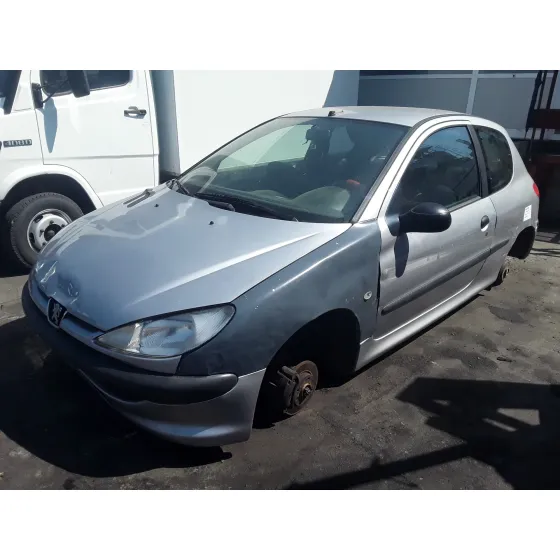 PEUGEOT 206 BERLINA '2000 1.4 PLATA