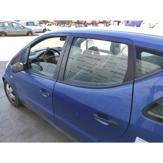 MERCEDES CLASE A (W168) '2000 1.9 CAT AZUL