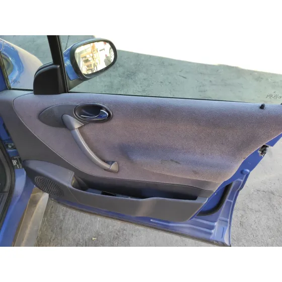 MERCEDES CLASE A (W168) '2000 1.9 CAT AZUL