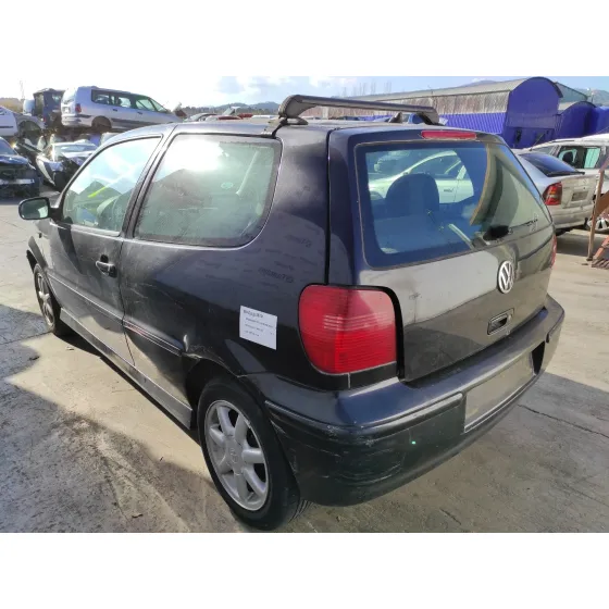VOLKSWAGEN POLO BERLINA (6N2) '2000 1.4 16V NEGRO