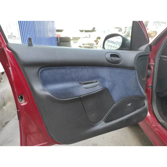 PEUGEOT 206 BERLINA '1999 1.9 DIESEL GRANATE