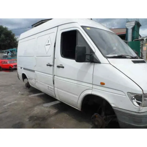 MERCEDES SPRINTER (W901,W904) CAJA CERR. '1994 208 D (901.3/902.361-362) BLANCO