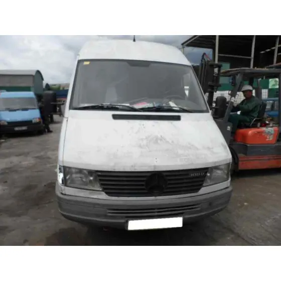 MERCEDES SPRINTER (W901,W904) CAJA CERR. '1994 208 D (901.3/902.361-362) BLANCO