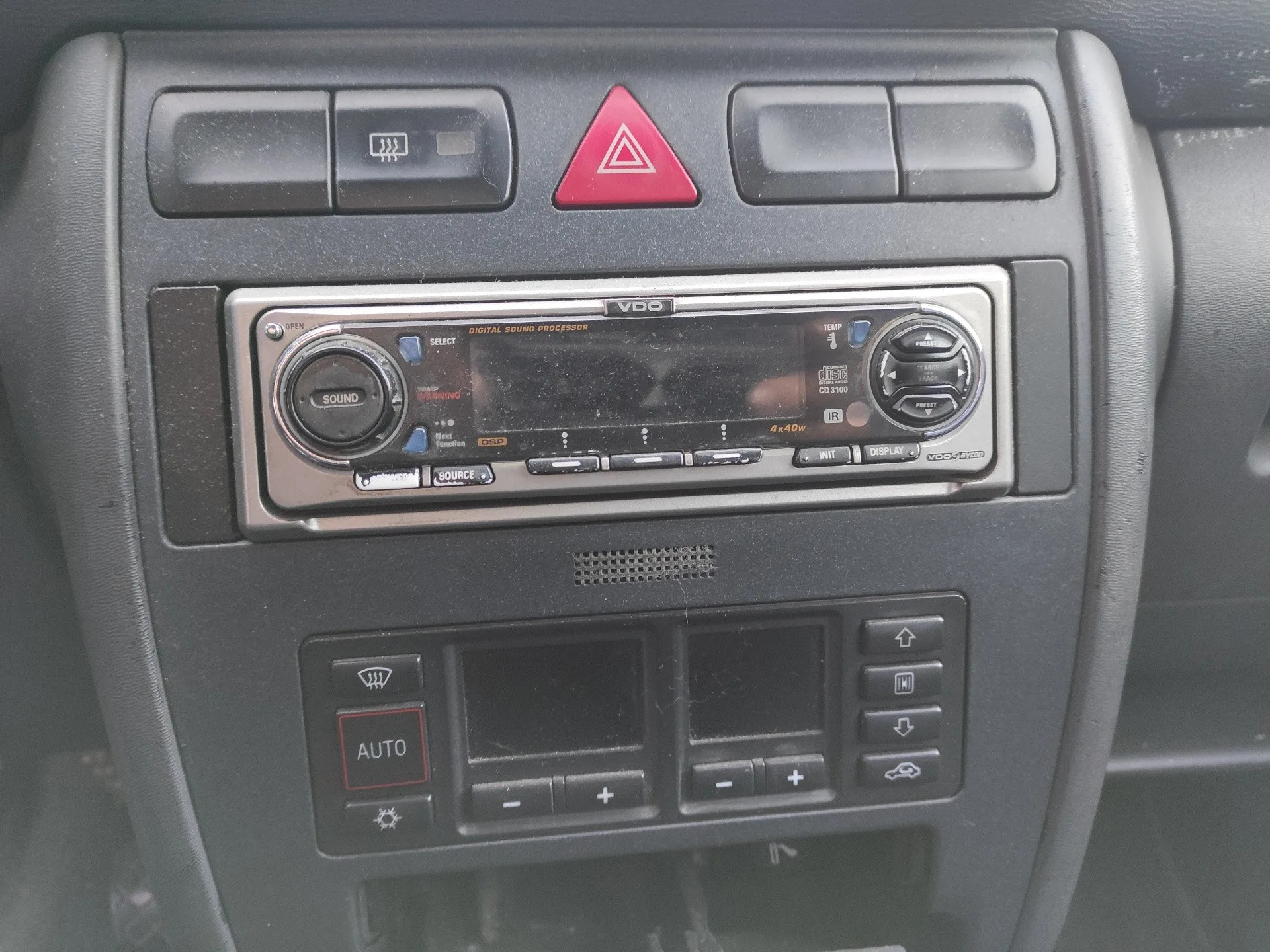 AUDI A3 (8L) '1998 1.9 TDI NEGRO