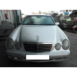 MERCEDES-BENZ CLASE E (W210) BERLINA MERCEDES-BENZ BM SERIE 210 BERLINA '2000 * PLATA 1995