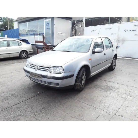 *08-10-25 100-VOLKSWAGEN GOLF IV BERLINA (1J1) '1998 * PLATA
