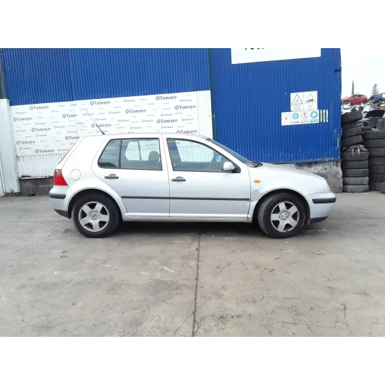 *08-10-25 100-VOLKSWAGEN GOLF IV BERLINA (1J1) '1998 * PLATA