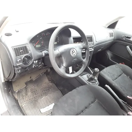 *08-10-25 100-VOLKSWAGEN GOLF IV BERLINA (1J1) '1998 * PLATA