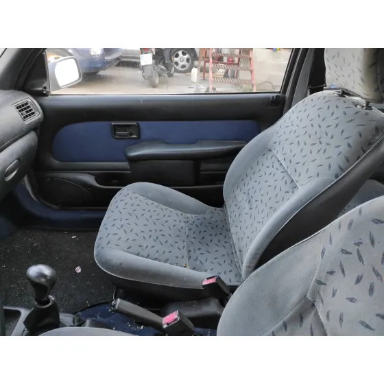 PEUGEOT 106 (S2) '1999 1.5 DIESEL CAT (TUD5 / VJX) PLATA