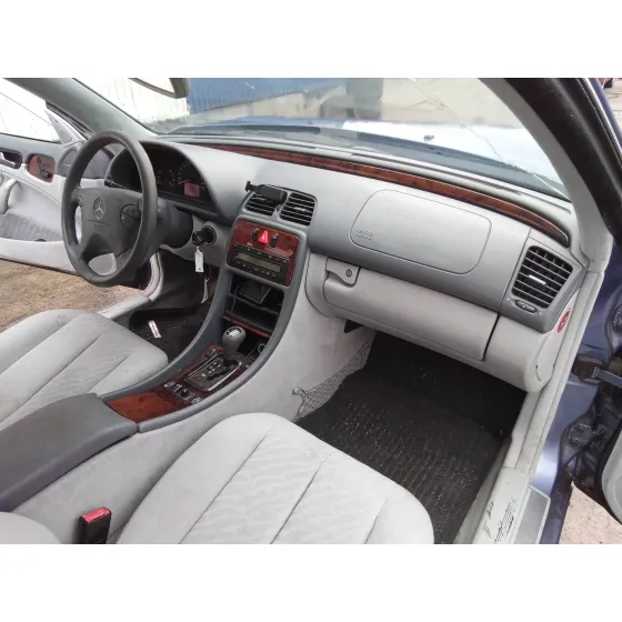 MERCEDES CLASE CLK (W208) COUPE '2000 2.3 COMPRESOR CAT AZUL CELESTE