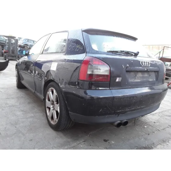 AUDI A3 (8L) '2000 1.9 TDI NEGRO