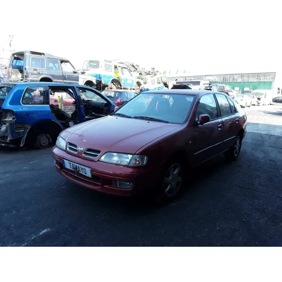 NISSAN PRIMERA BERLINA (P11) '1999 2.0 TURBODIESEL CAT ROJO