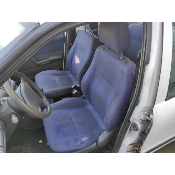 FIAT PUNTO BERLINA (176) '1999 1.2 CAT BLANCO