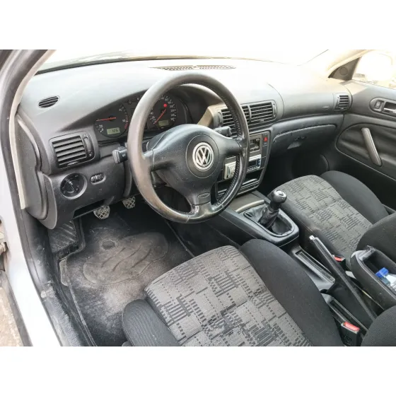 Volkswagen PASSAT B5 (3B2) 1996